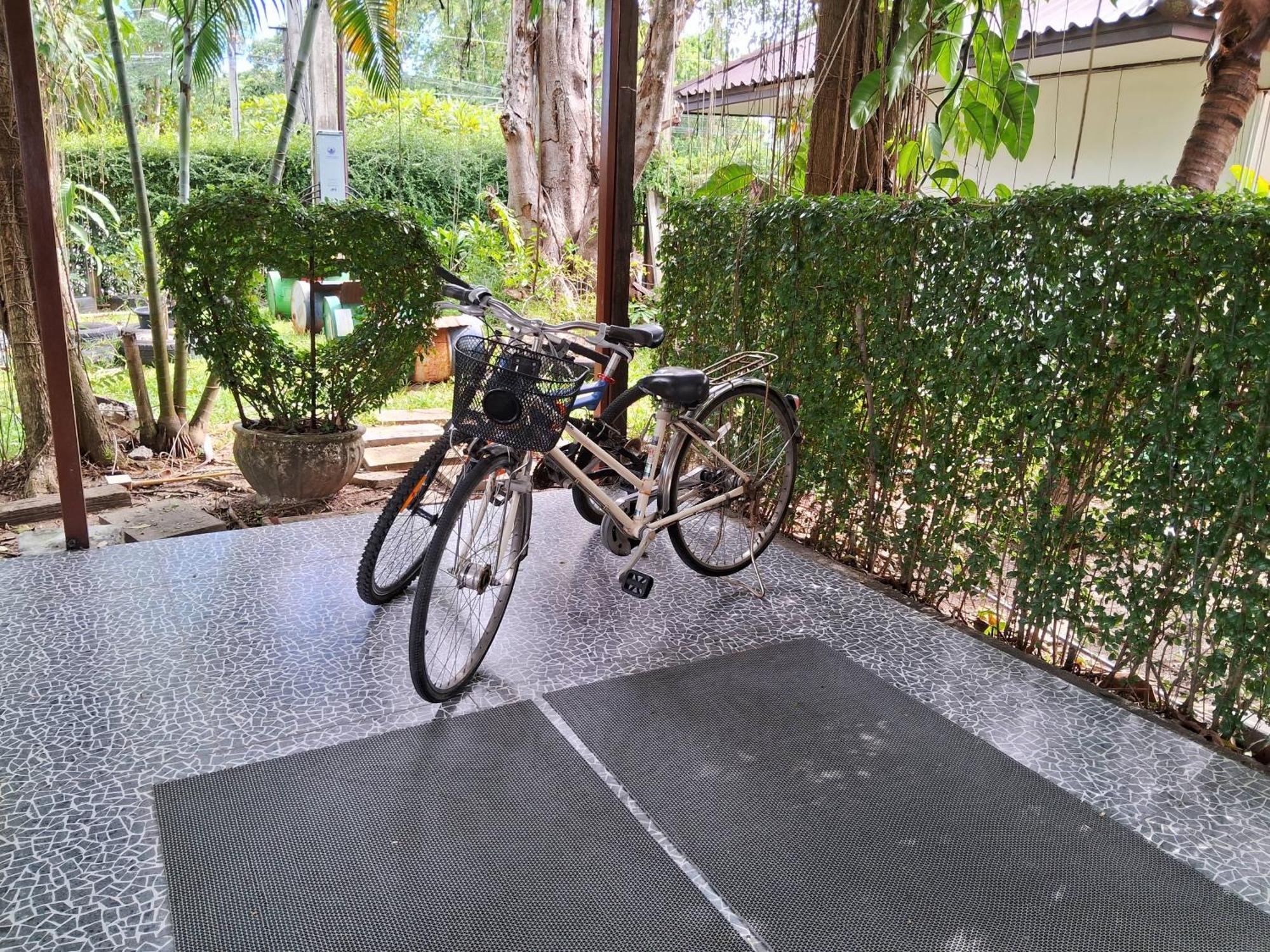 At Samui Haus Hotell Lipa Noi Exteriör bild